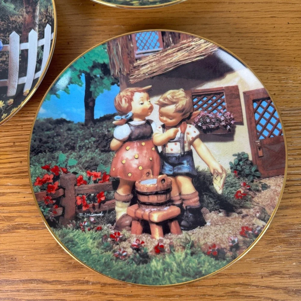 Hummel Little Companions Plate Set of 5 1992 Stormy Weather Surprise